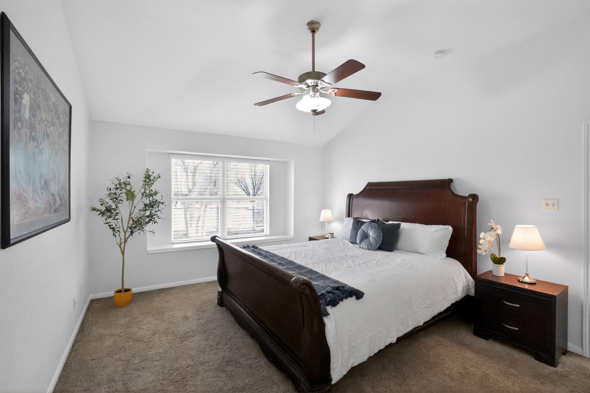 591 Middle Crk, Buda, TX 78610