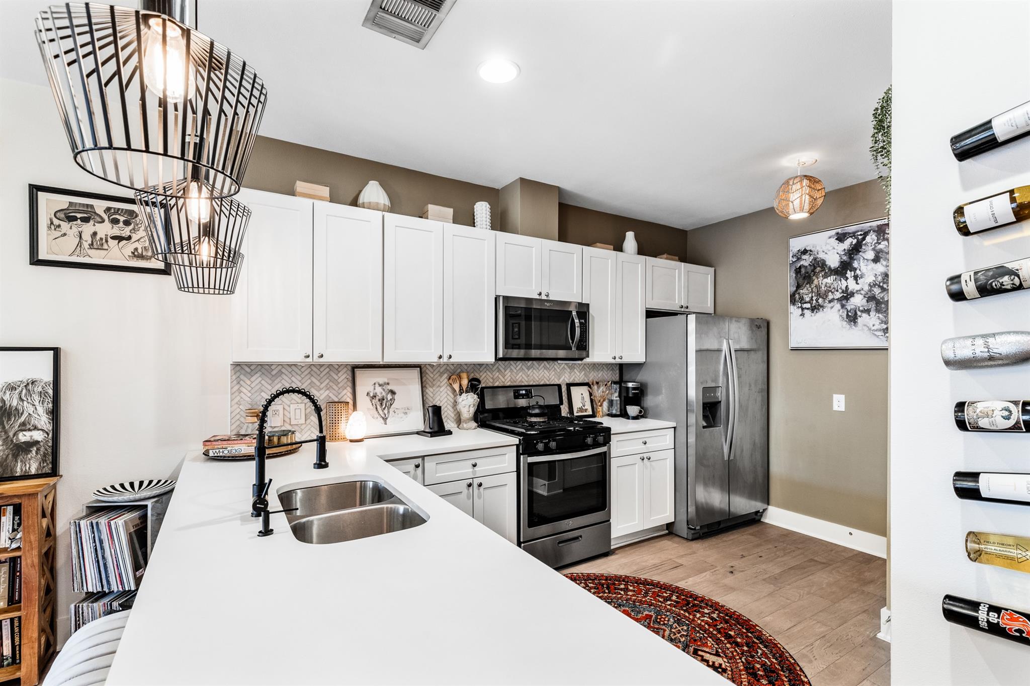 908 Nueces St # 24, Austin, TX 78701