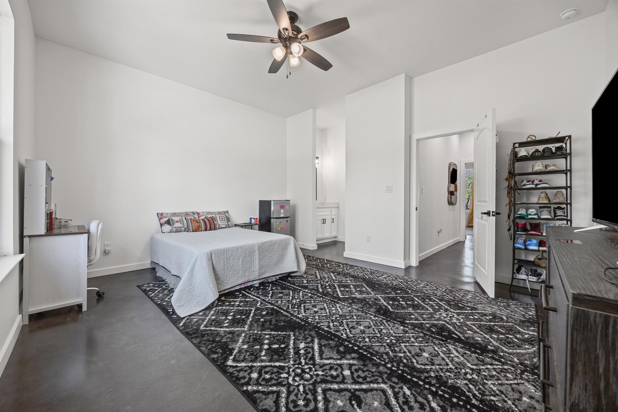 145 Haliimaile Ln, Bastrop, TX 78602