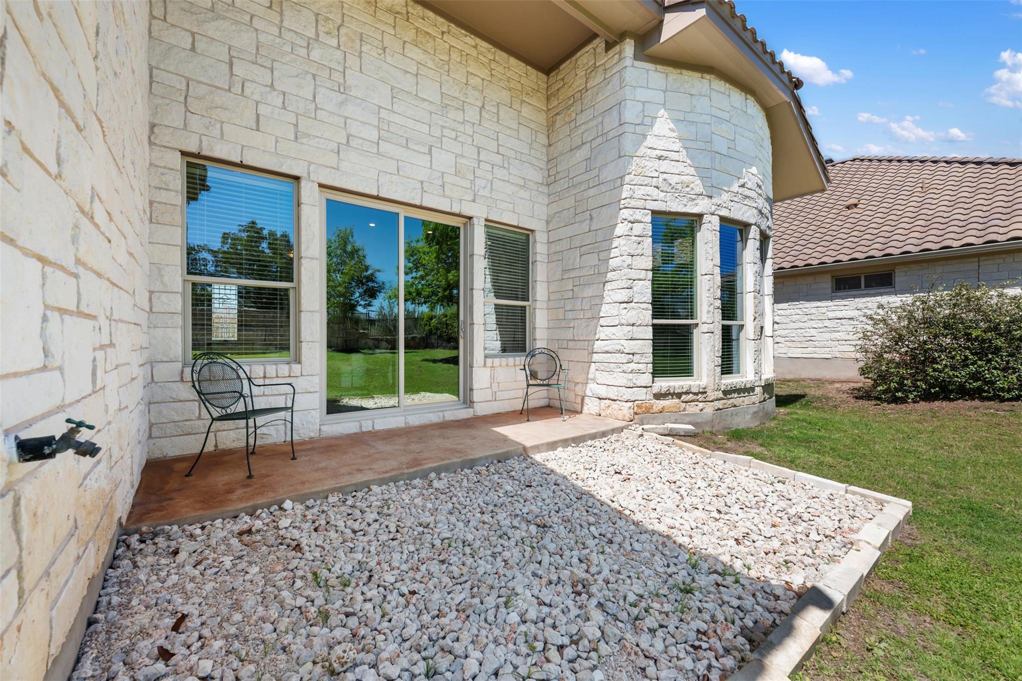 205 Antigua Way, Lakeway, TX 78738