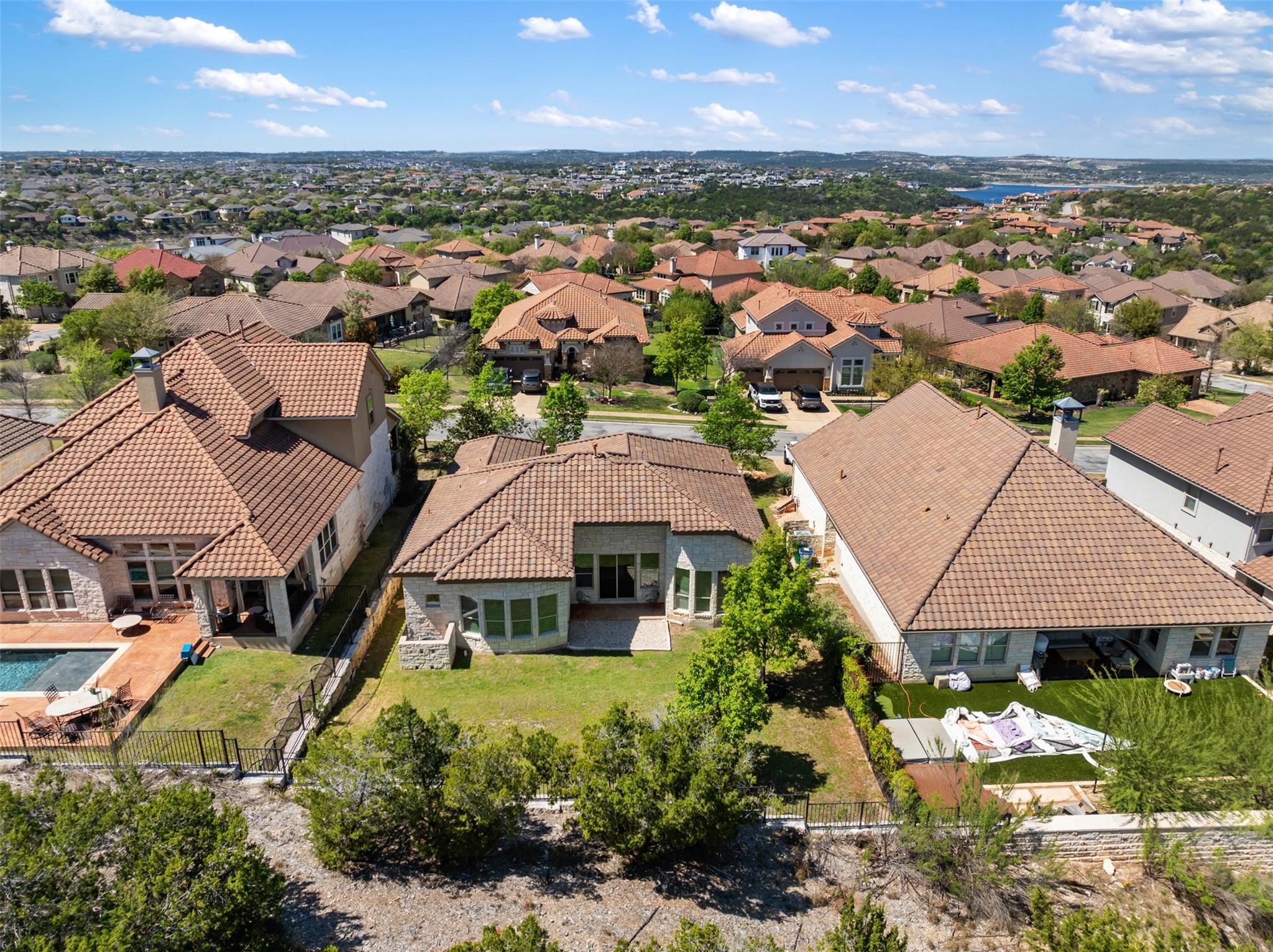 205 Antigua Way, Lakeway, TX 78738