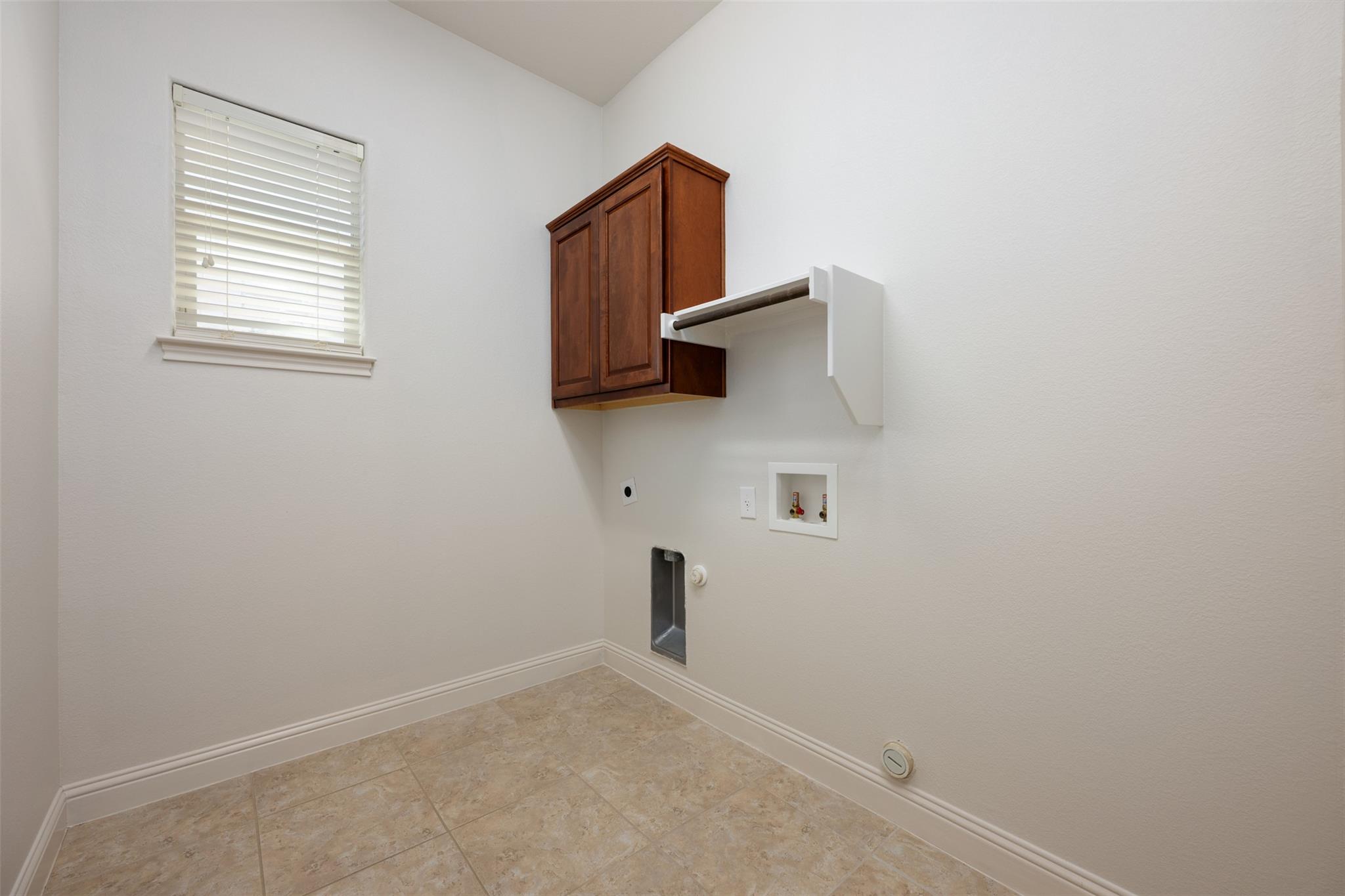 205 Antigua Way, Lakeway, TX 78738