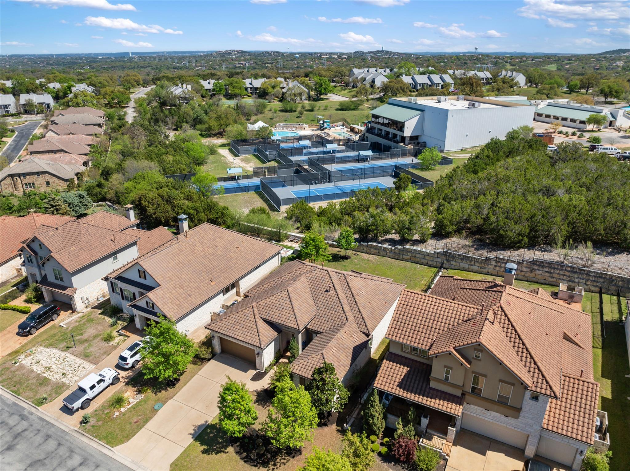 205 Antigua Way, Lakeway, TX 78738