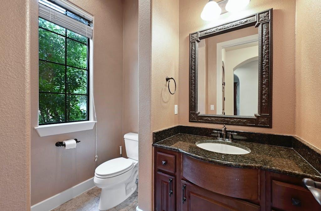 1036 Liberty Park Dr # 52B, Austin, TX 78746