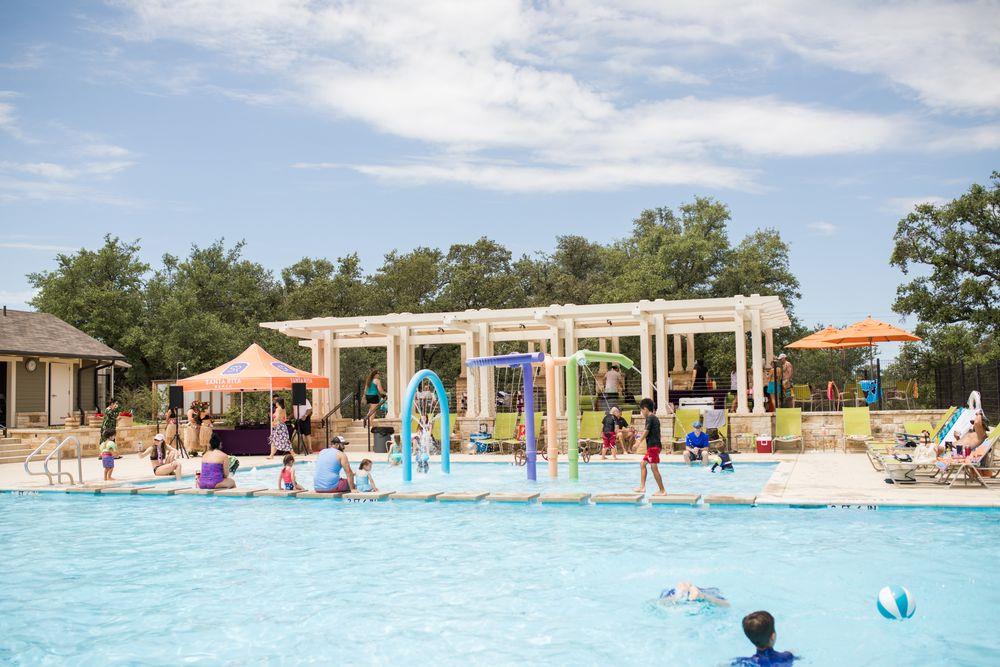 125 Las Posas Dr, Liberty Hill, TX 78642