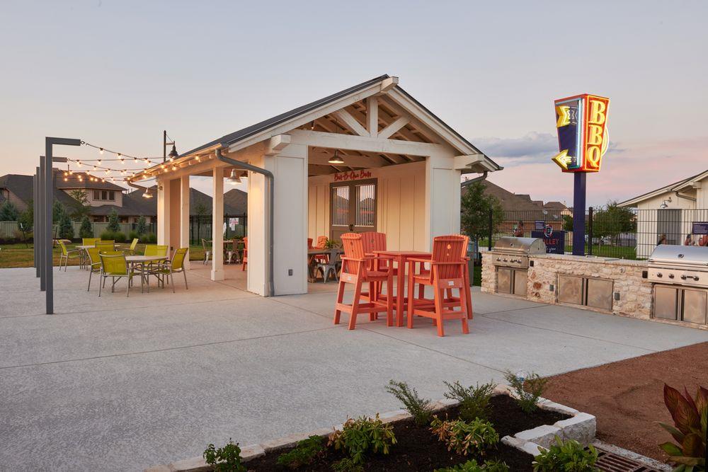 125 Las Posas Dr, Liberty Hill, TX 78642