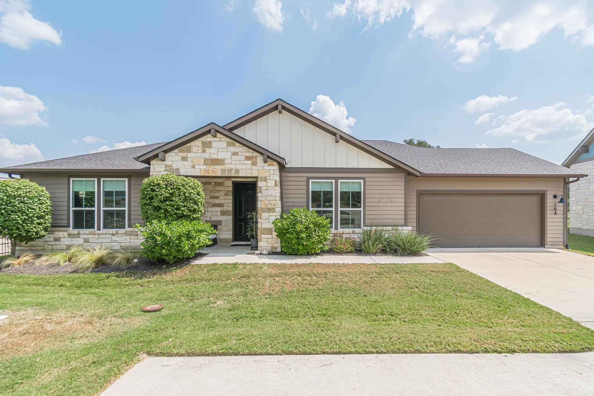318 Dancing Oak Ln # 104, San Marcos, TX 78666
