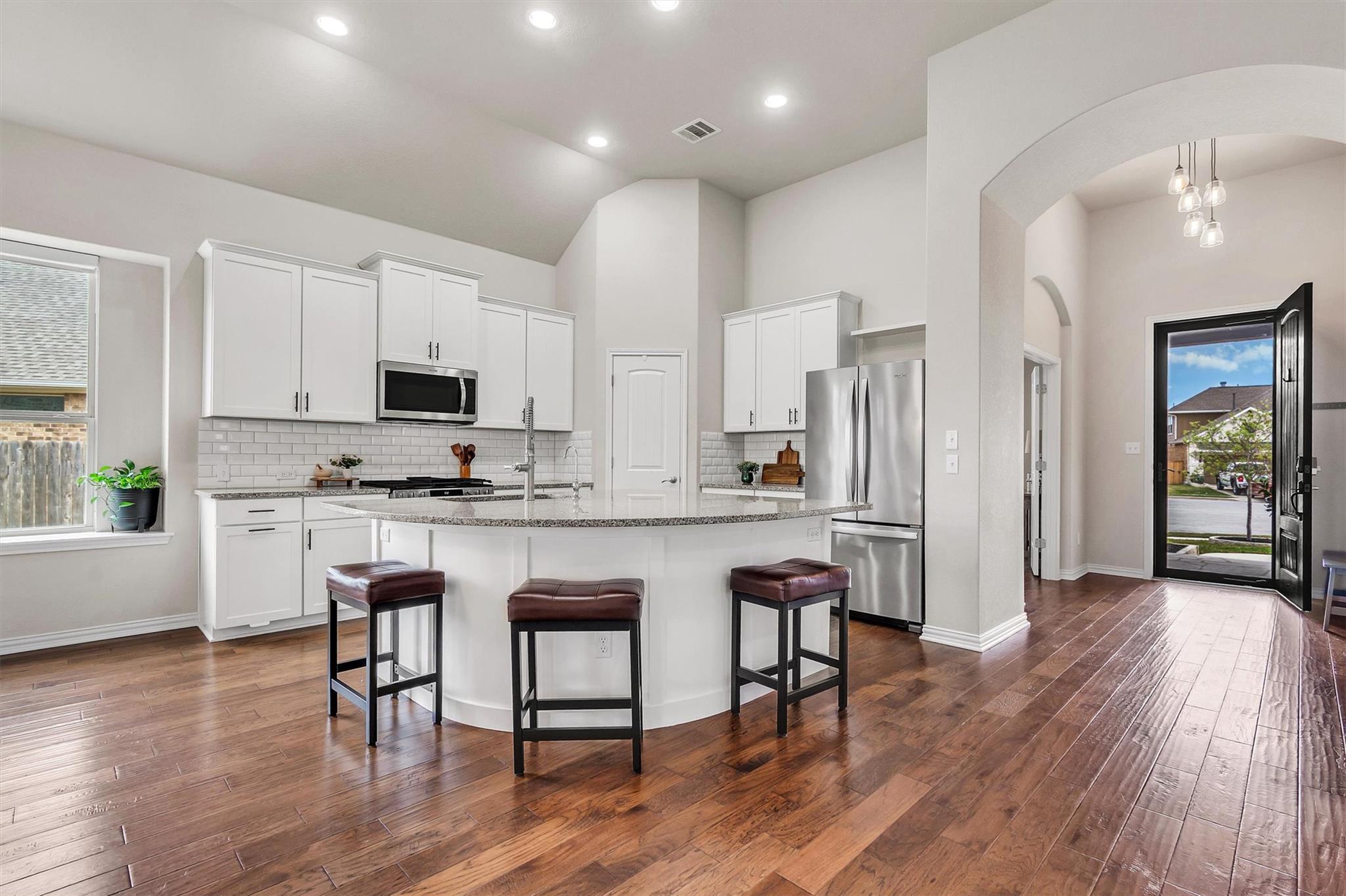 117 Fattoria Cv, Liberty Hill, TX 78642