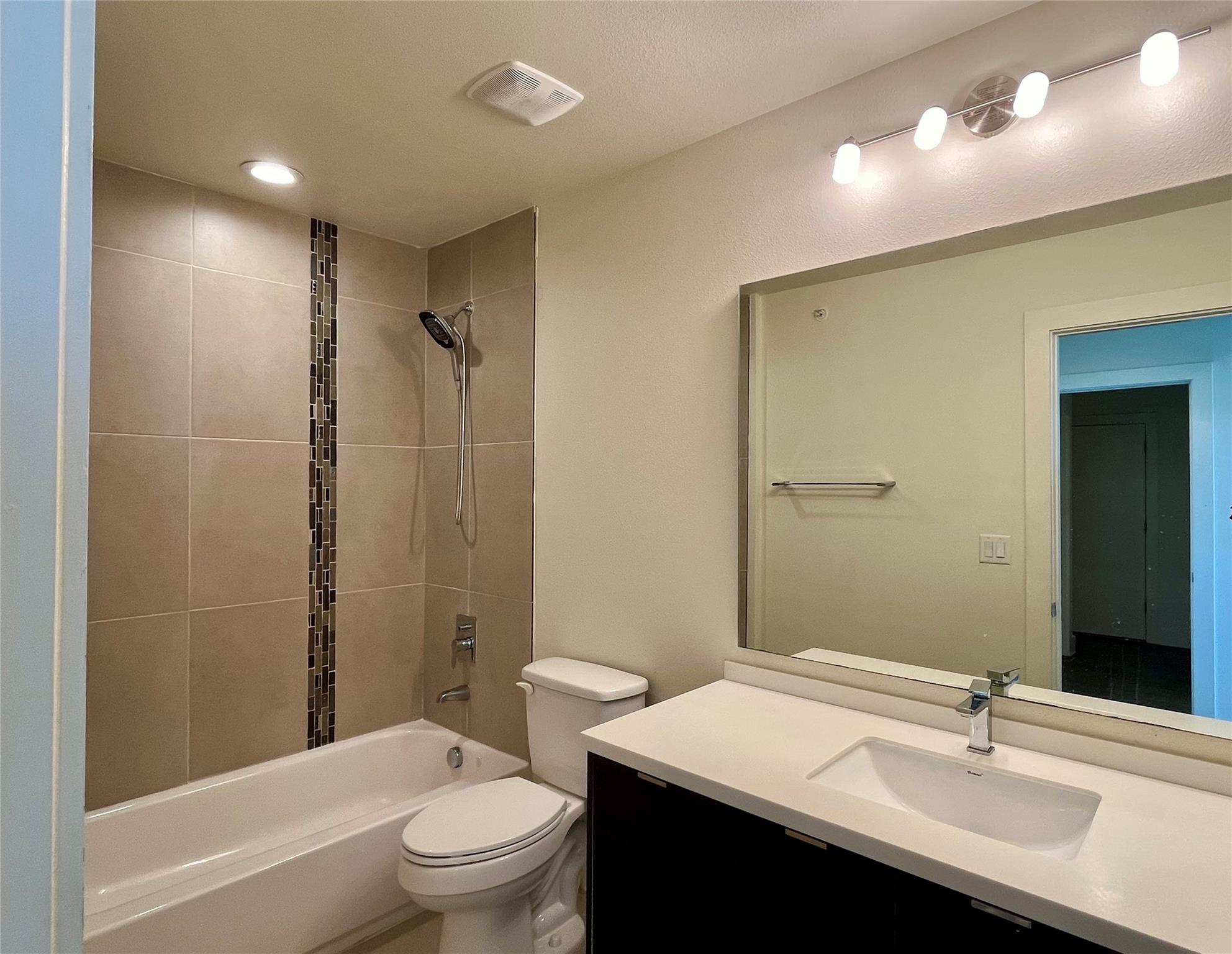 604 N Bluff Dr # 242, Austin, TX 78745