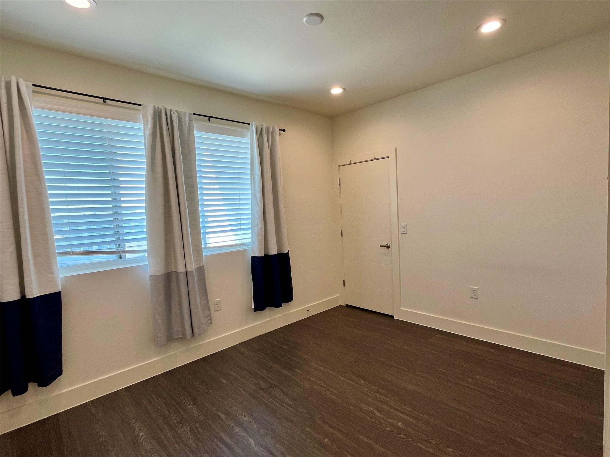 604 N Bluff Dr # 242, Austin, TX 78745