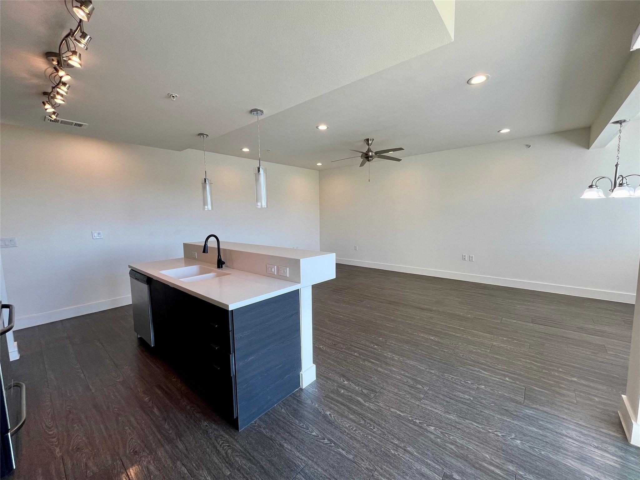 604 N Bluff Dr # 242, Austin, TX 78745