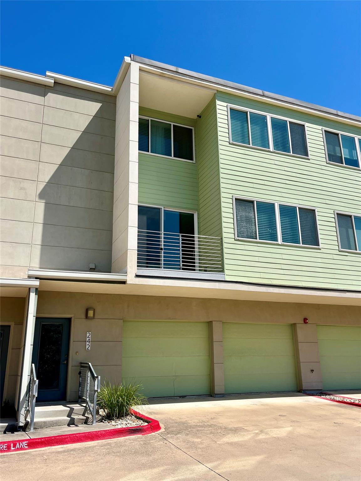 604 N Bluff Dr # 242, Austin, TX 78745