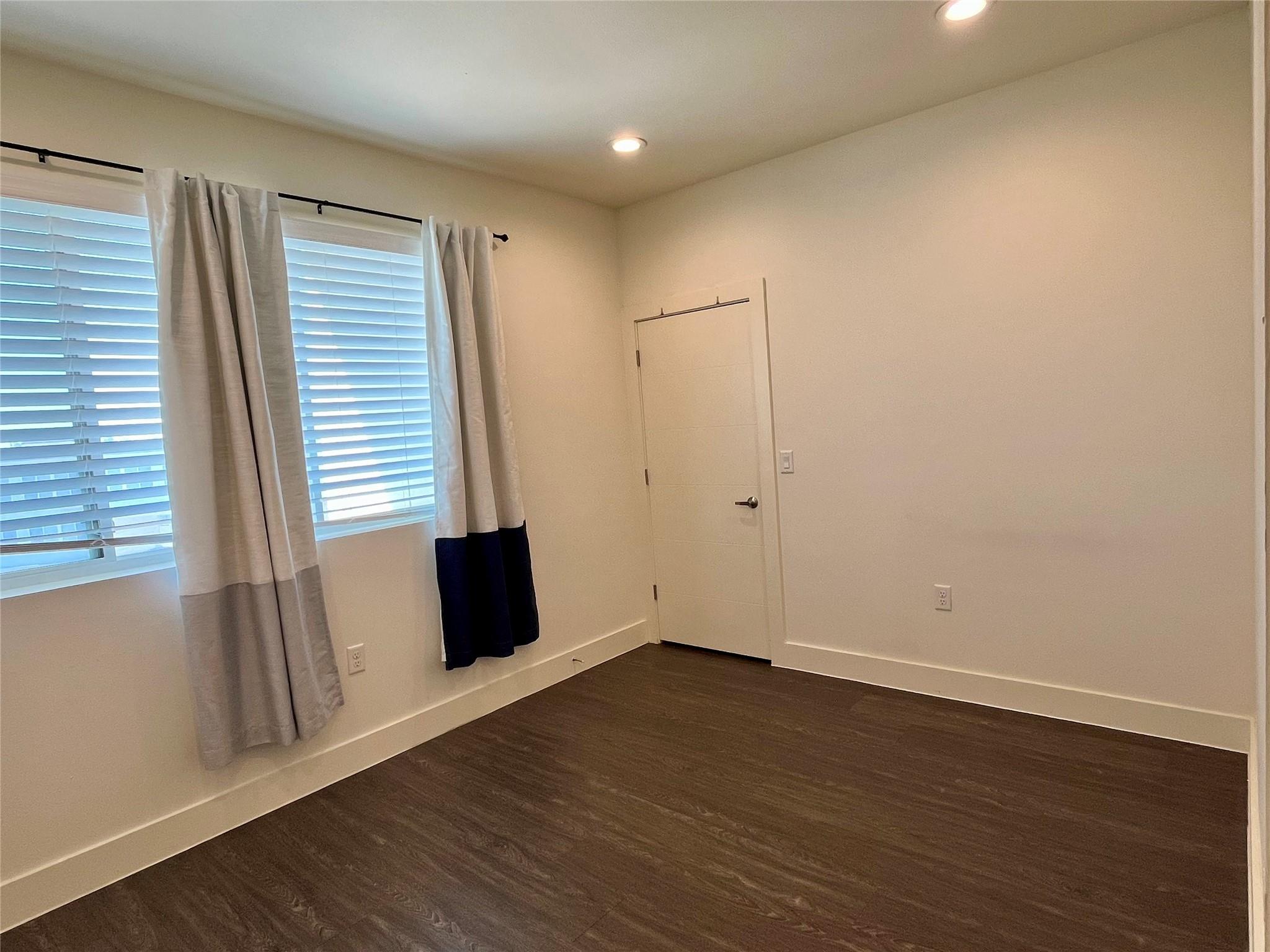 604 N Bluff Dr # 242, Austin, TX 78745