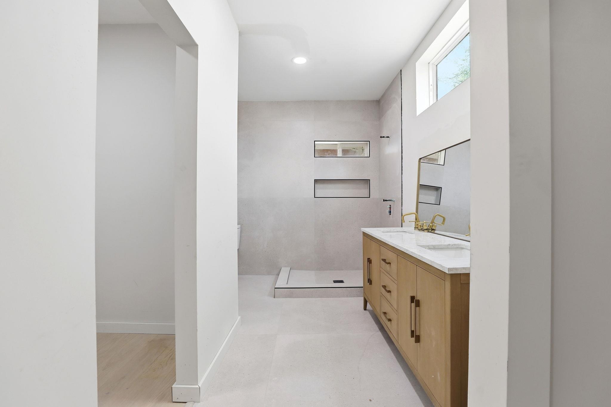 112 Chihuahua Dr, Del Valle, TX 78617