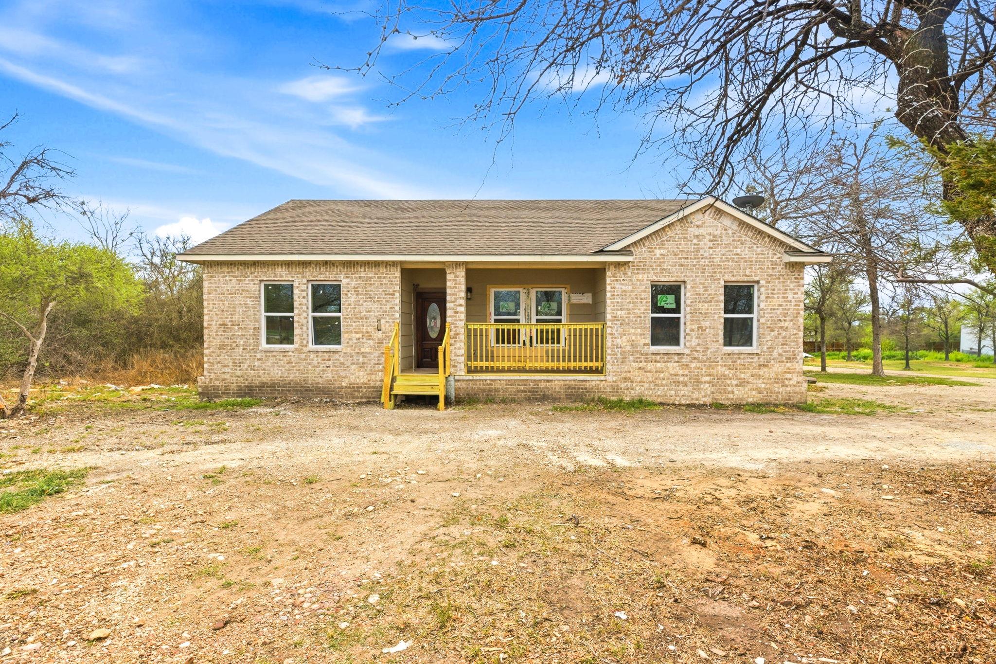 112 Chihuahua Dr, Del Valle, TX 78617