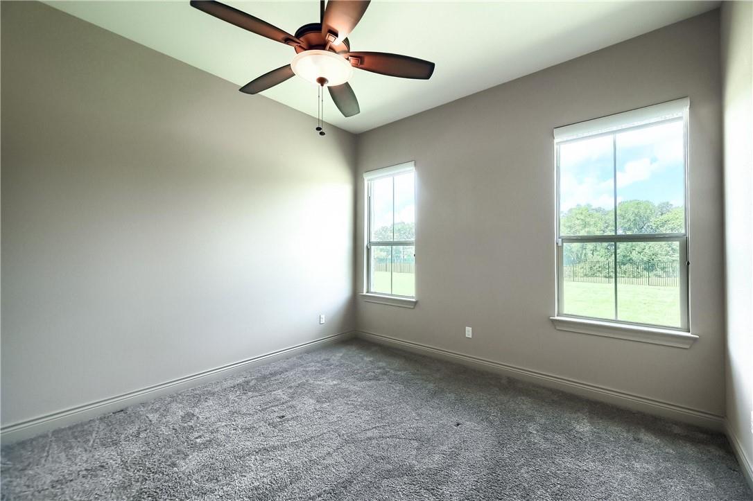 145 Powder Horn Rd, Bastrop, TX 78602