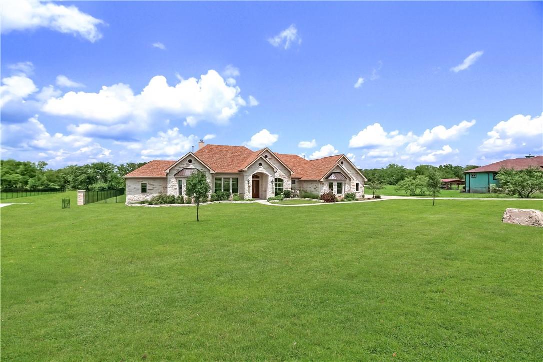 145 Powder Horn Rd, Bastrop, TX 78602