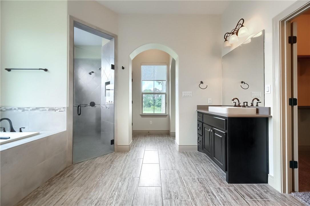 145 Powder Horn Rd, Bastrop, TX 78602