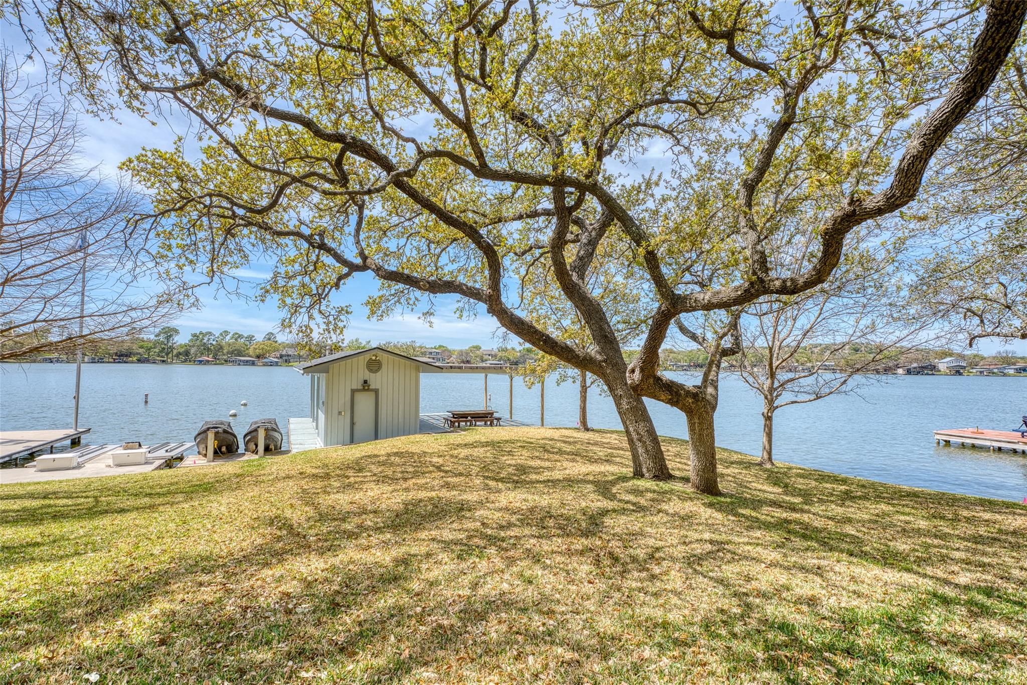 3600 Packsaddle Dr, Horseshoe Bay, TX 78657