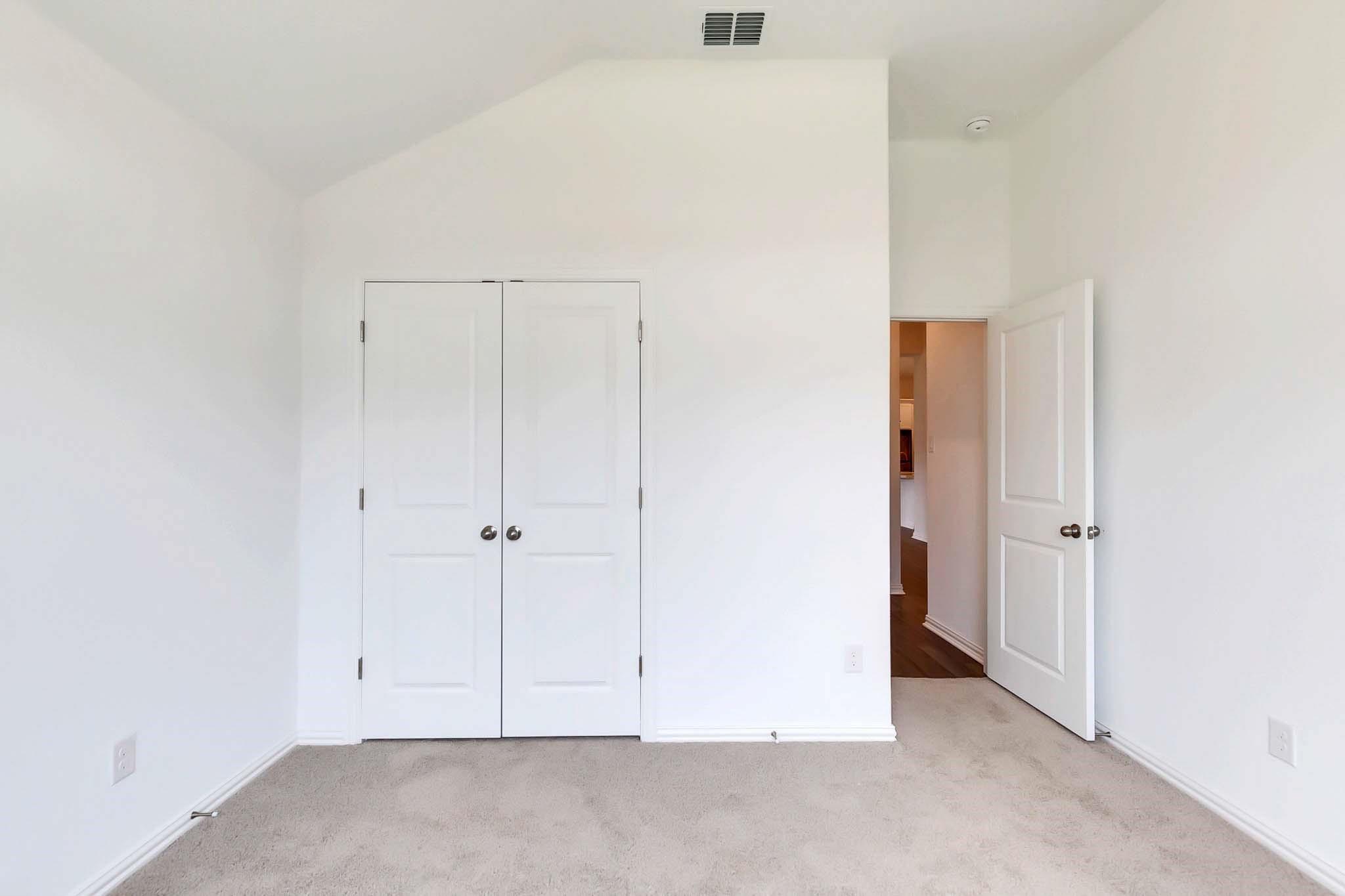 271 Jefferson Dr, Kyle, TX 78640