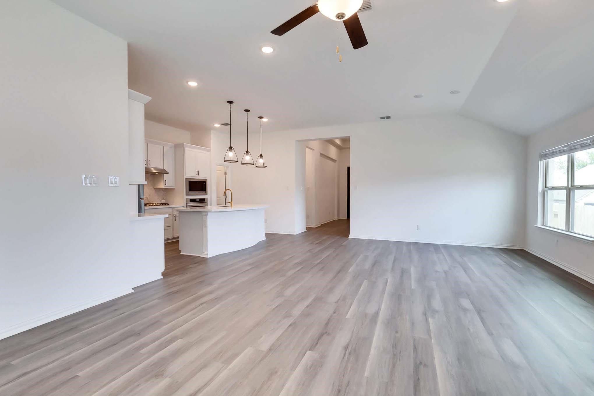 271 Jefferson Dr, Kyle, TX 78640