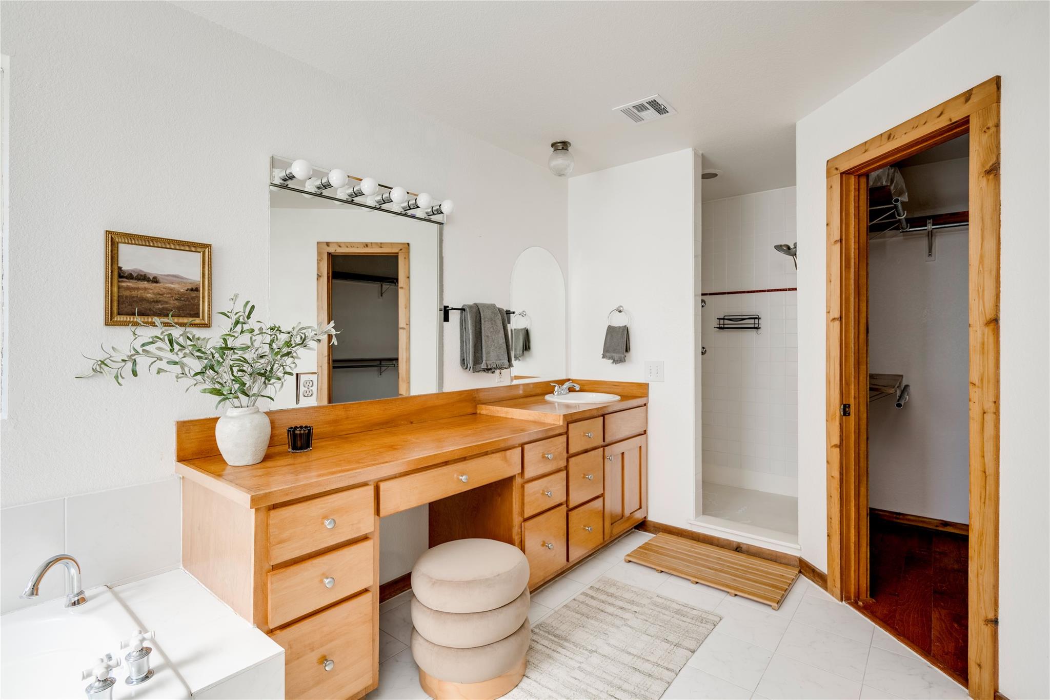 179 Rainbow Dr, Bastrop, TX 78602