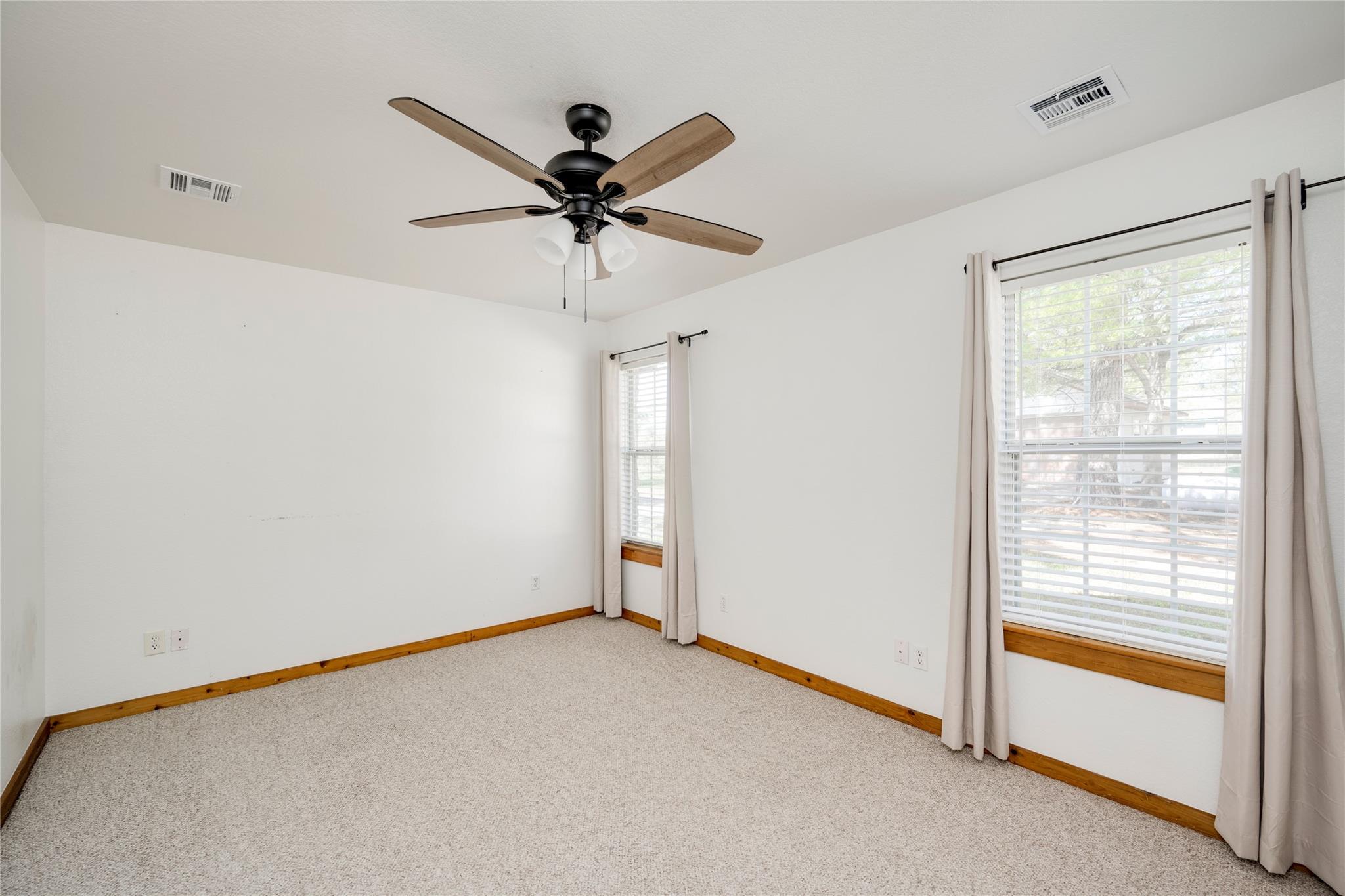 179 Rainbow Dr, Bastrop, TX 78602