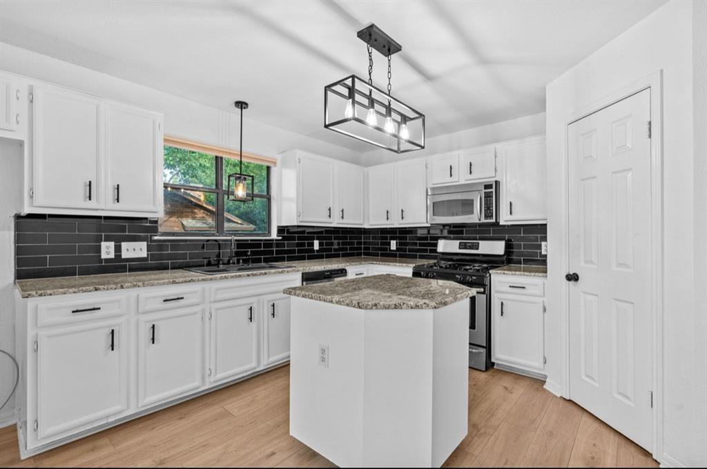 2101 Boxwood Path, Round Rock, TX 78664