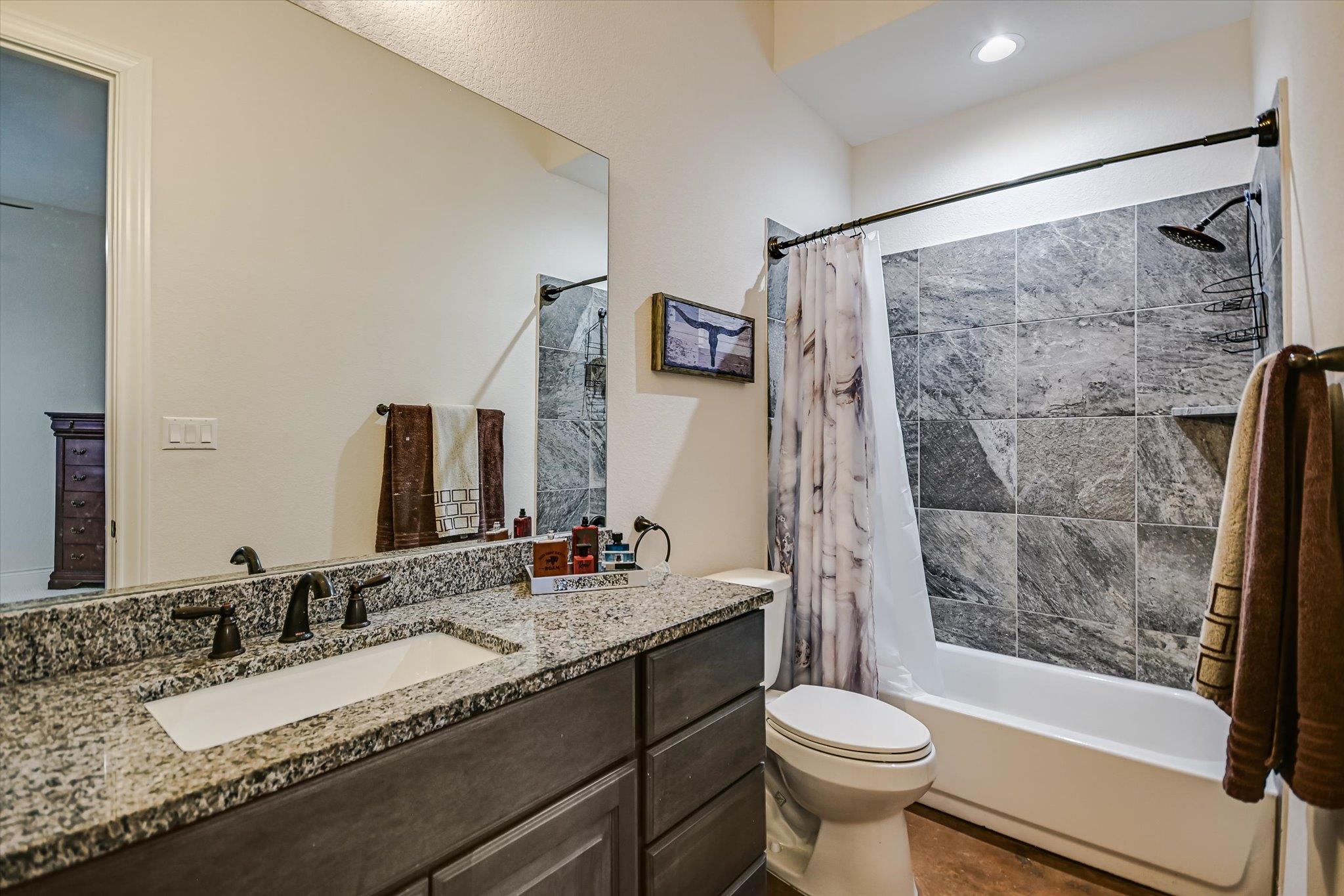 250 BROWN SADDLE Cv, Driftwood, TX 78619