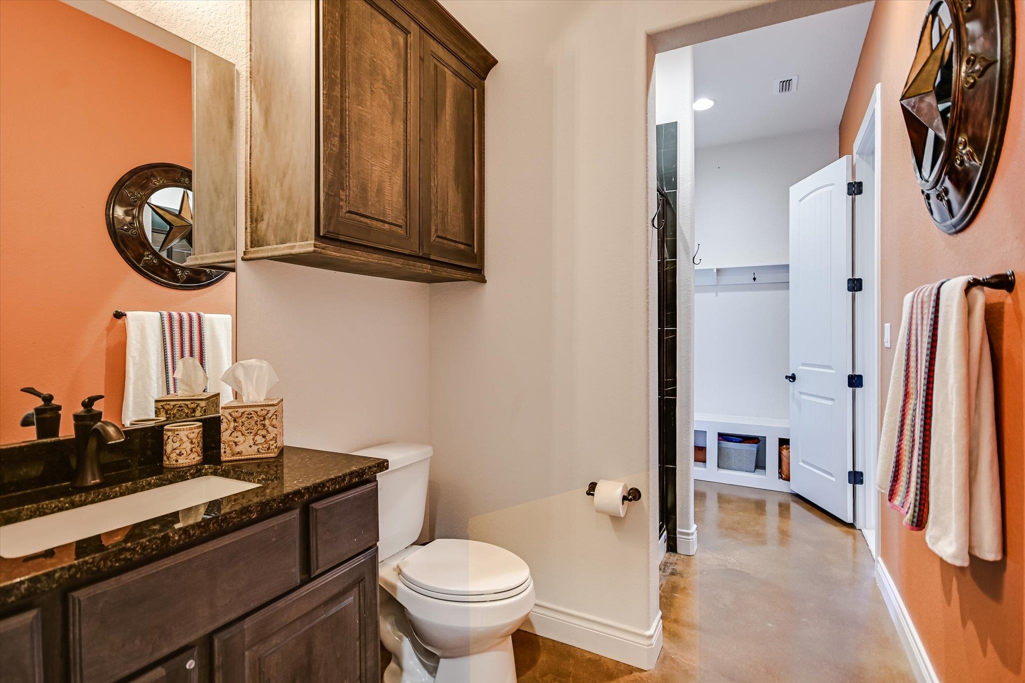 250 BROWN SADDLE Cv, Driftwood, TX 78619