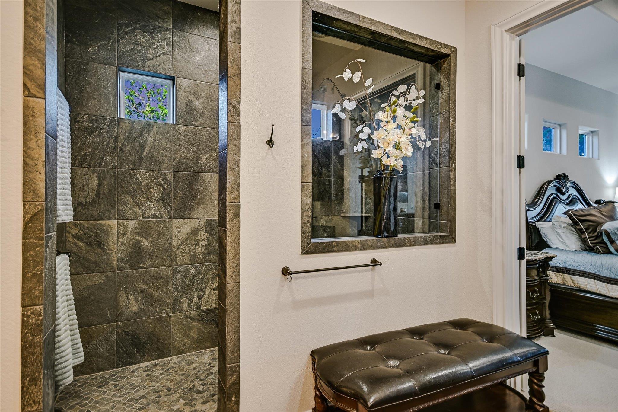 250 BROWN SADDLE Cv, Driftwood, TX 78619