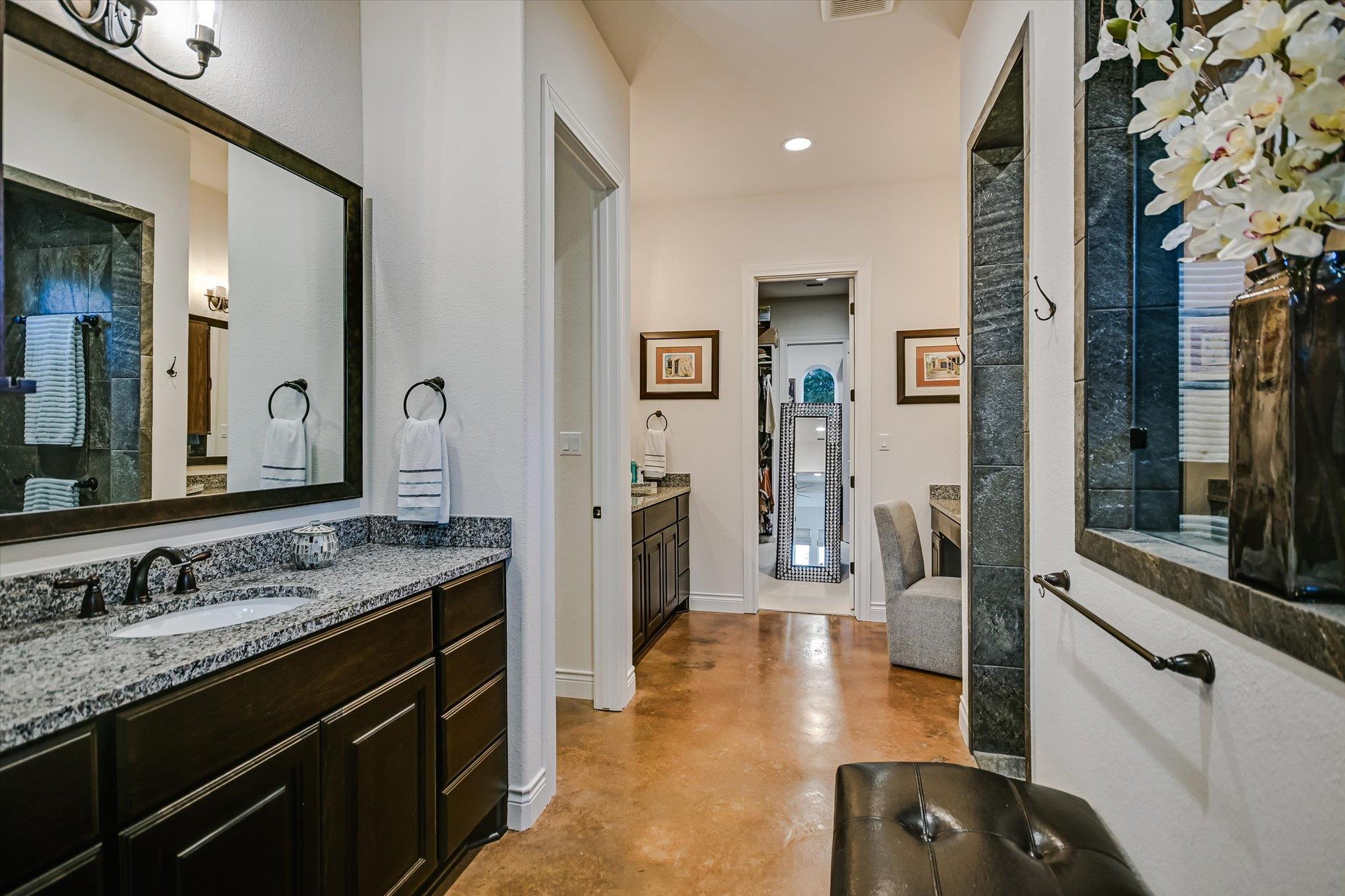 250 BROWN SADDLE Cv, Driftwood, TX 78619