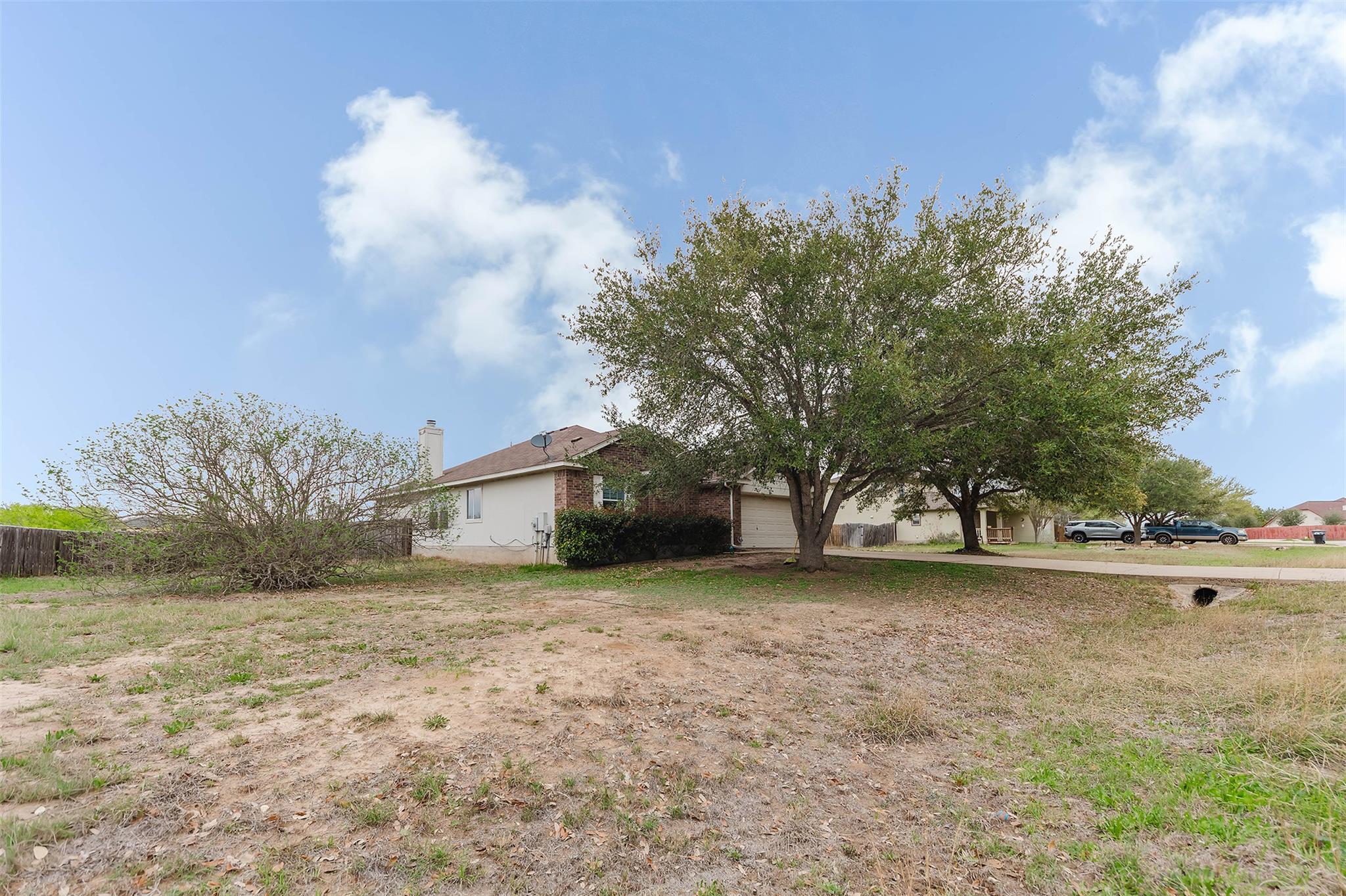 223 Martin Crossing Dr, Cedar Creek, TX 78612