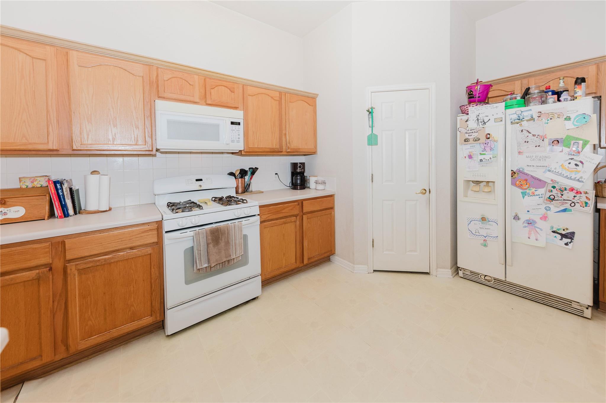 223 Martin Crossing Dr, Cedar Creek, TX 78612