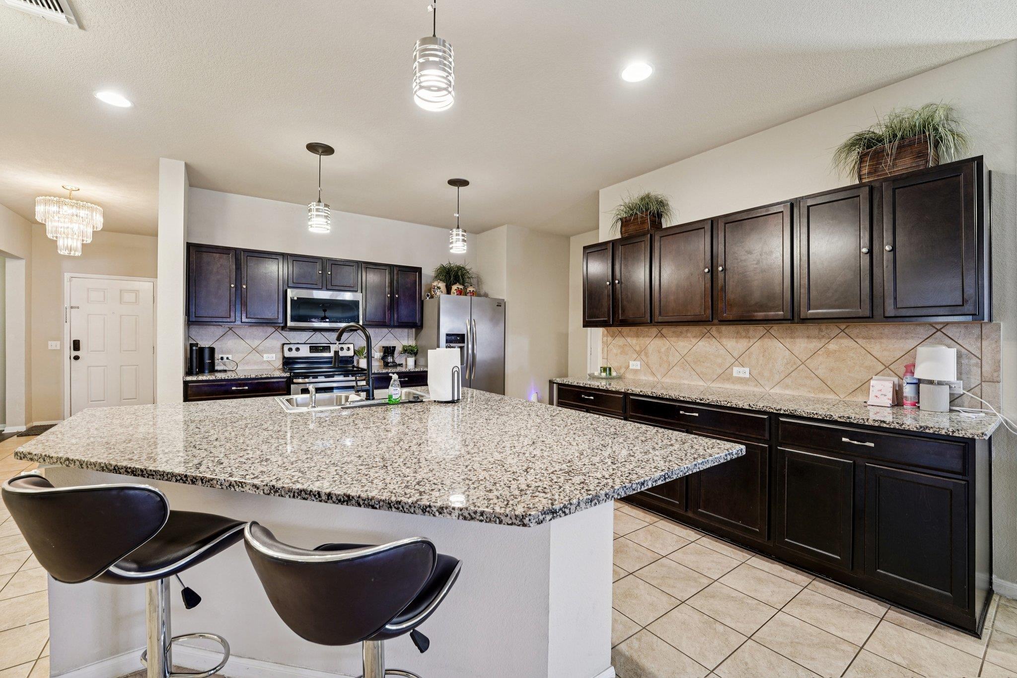 308 Nueces River Trl, Hutto, TX 78634