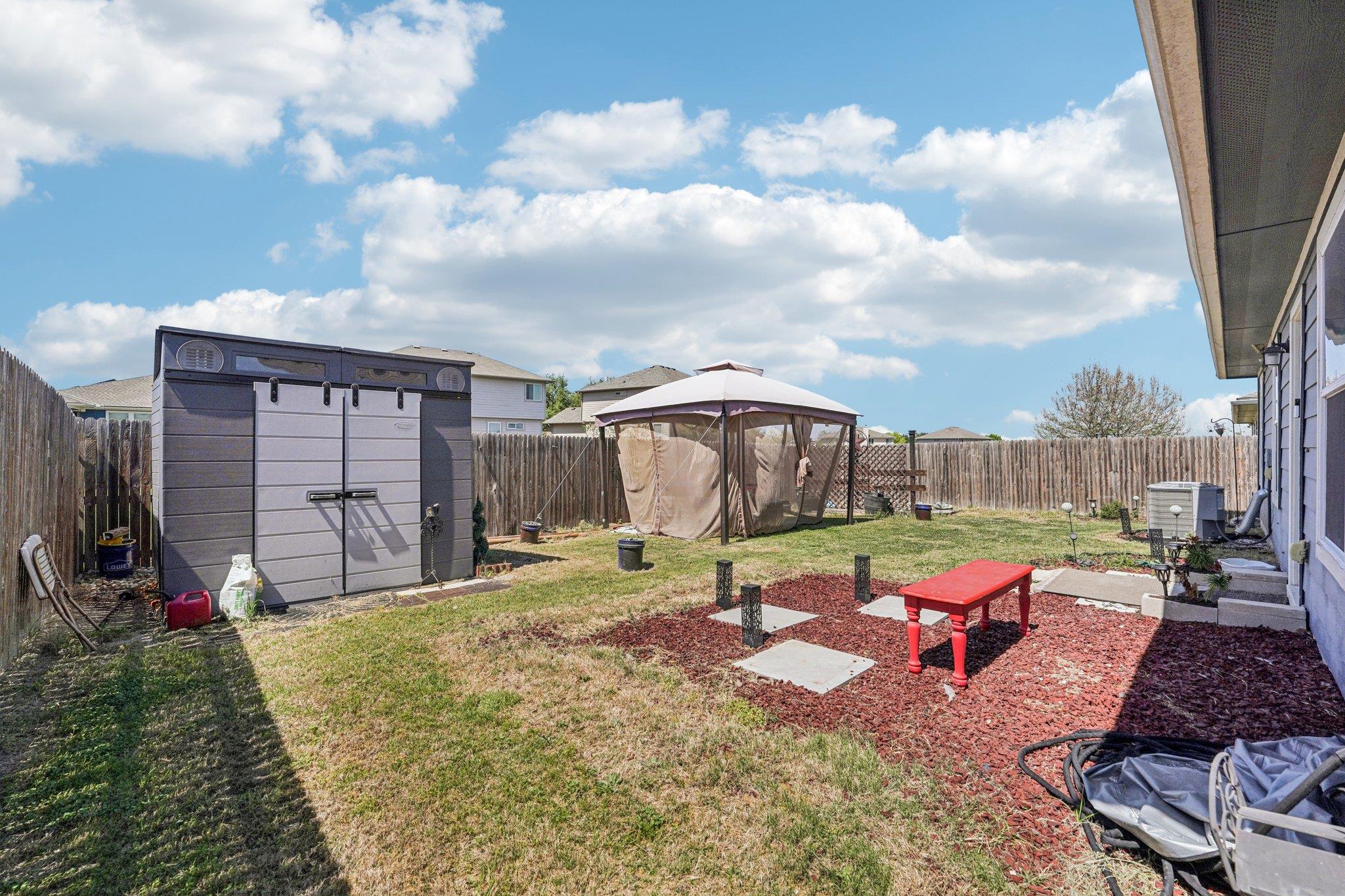 308 Nueces River Trl, Hutto, TX 78634