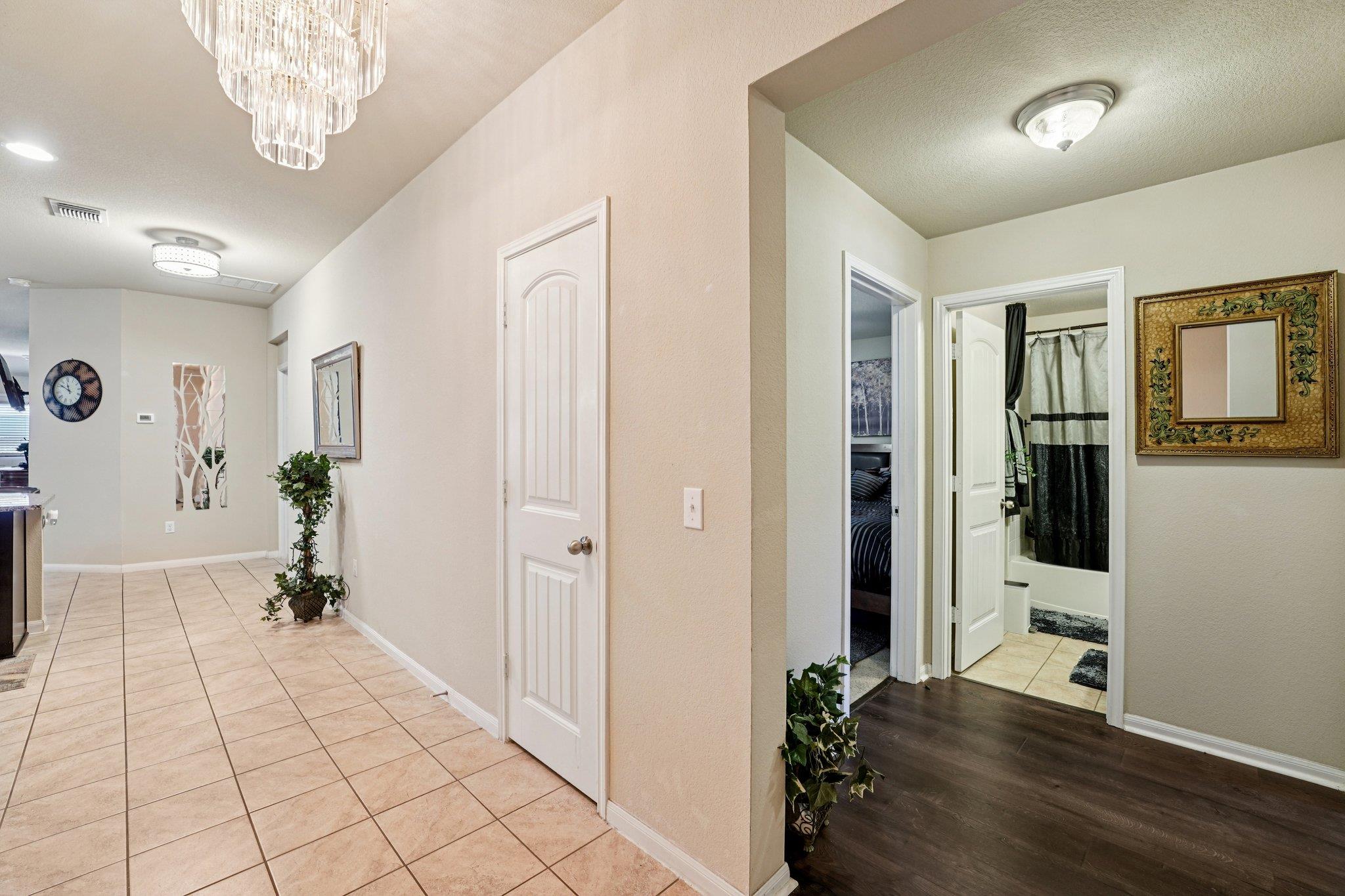 308 Nueces River Trl, Hutto, TX 78634