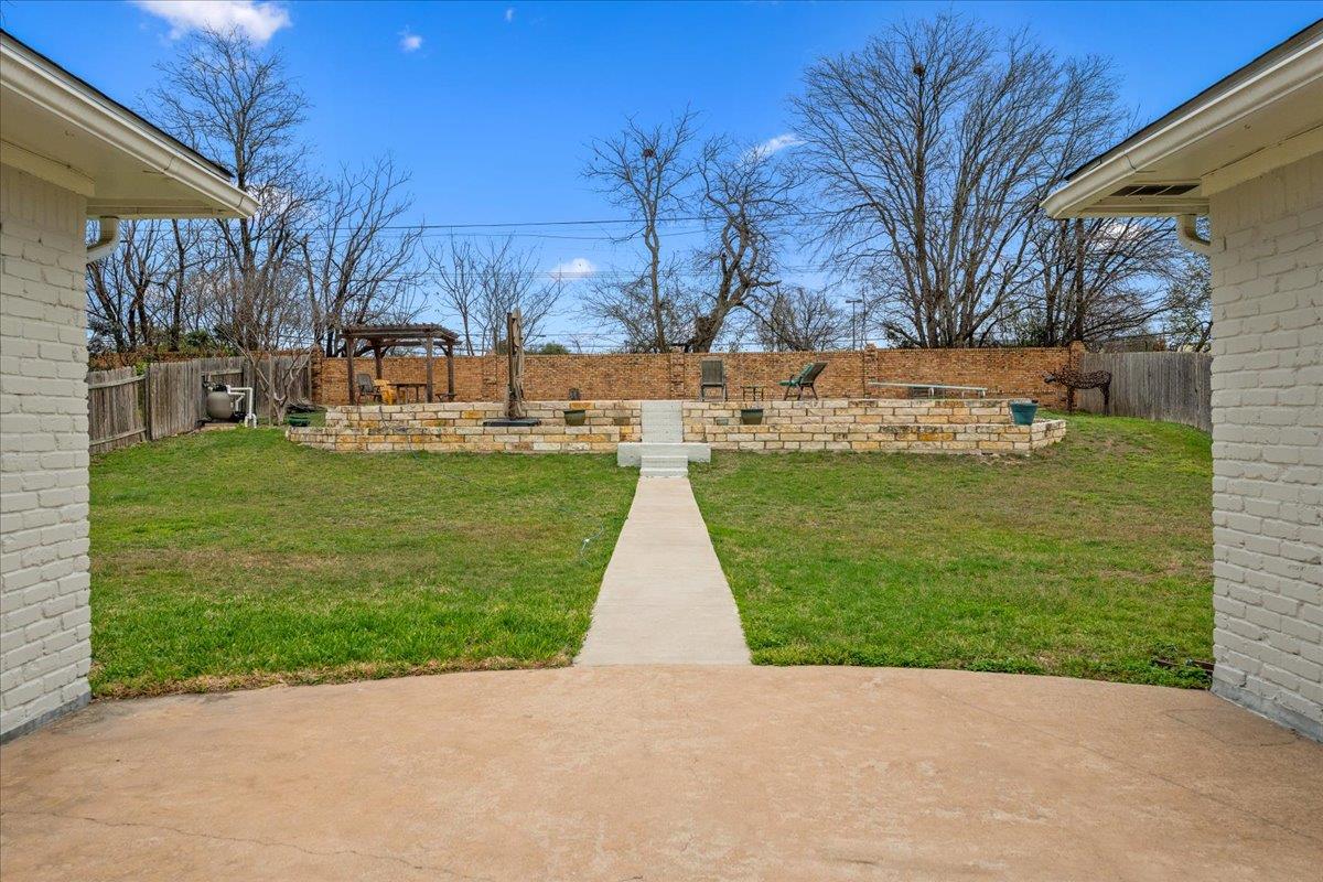 12313 Indian Mound Dr, Austin, TX 78758