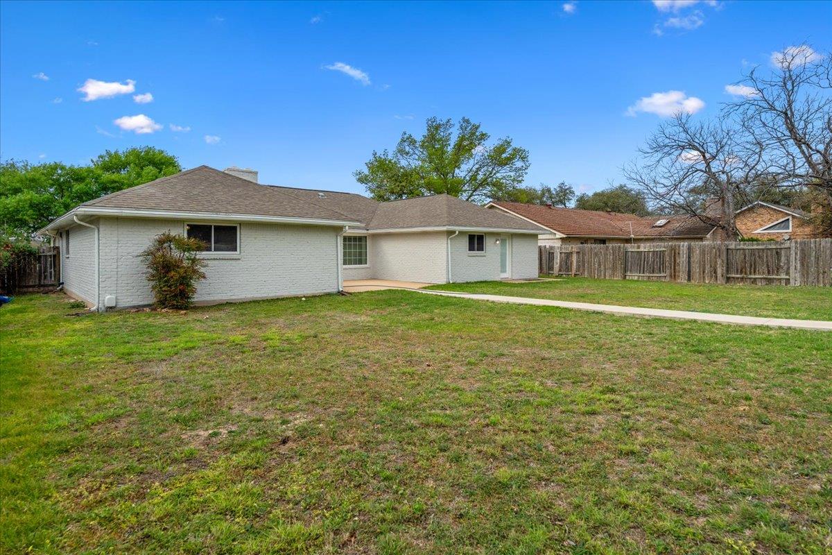 12313 Indian Mound Dr, Austin, TX 78758