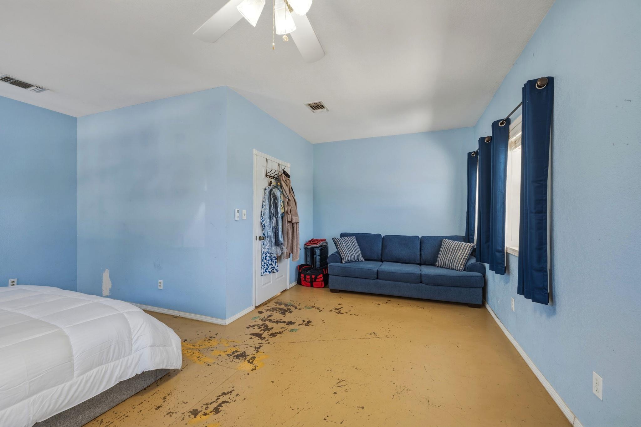 1301 Altwein Rd, Blanco, TX 78606