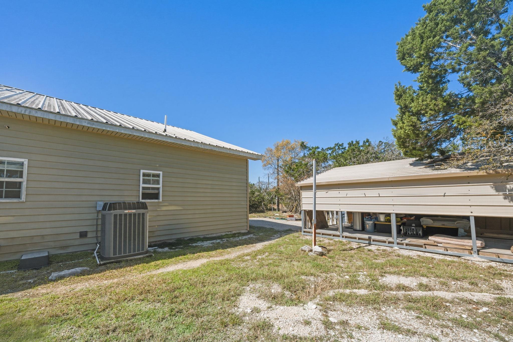 1301 Altwein Rd, Blanco, TX 78606