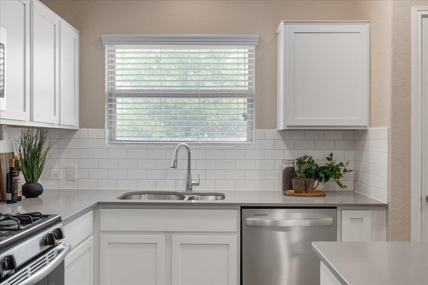 5812 Bell Tower Ln, Austin, TX 78747