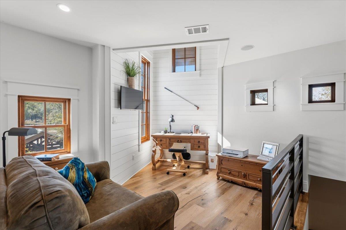 9825 Grand Summit Blvd, Dripping Springs, TX 78620