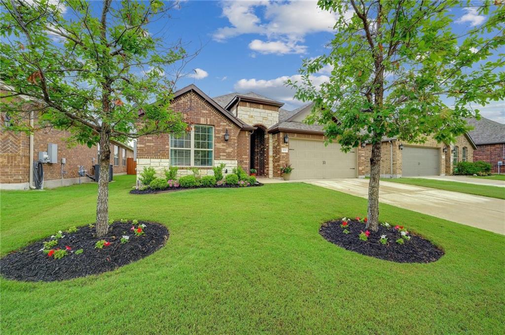 504 Mistflower Springs Dr, Leander, TX 78641