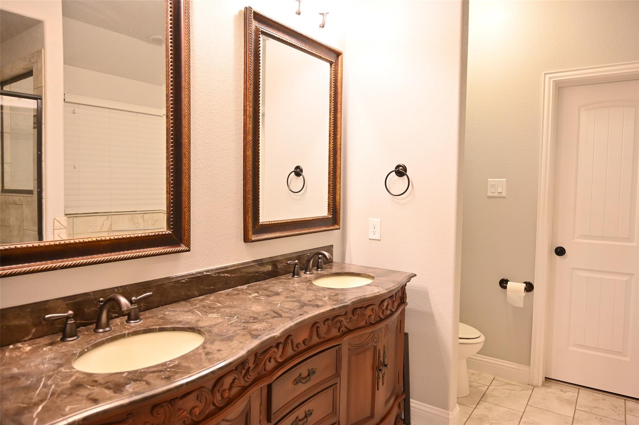 504 Mistflower Springs Dr, Leander, TX 78641