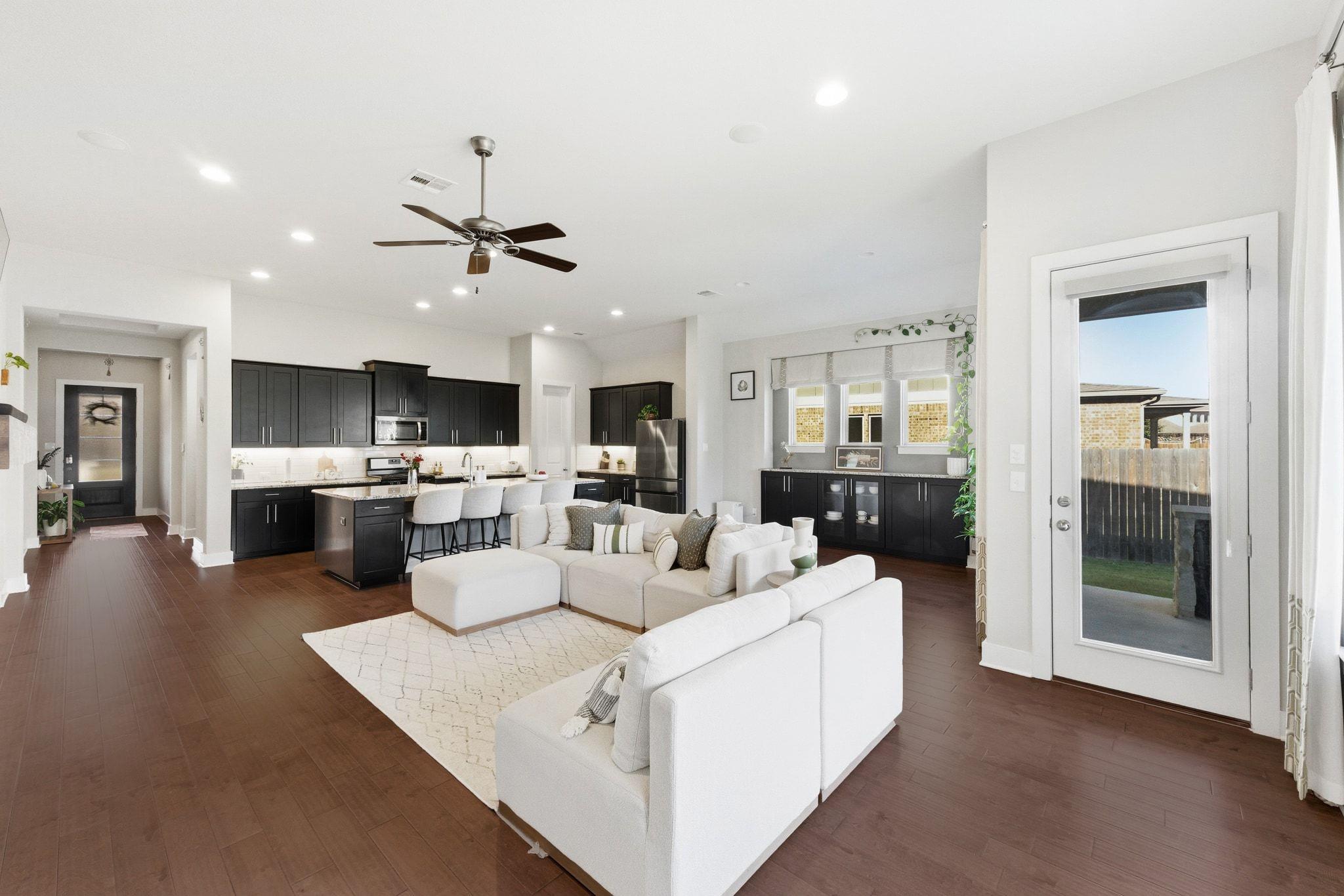 108 Leon Loop, Liberty Hill, TX 78642