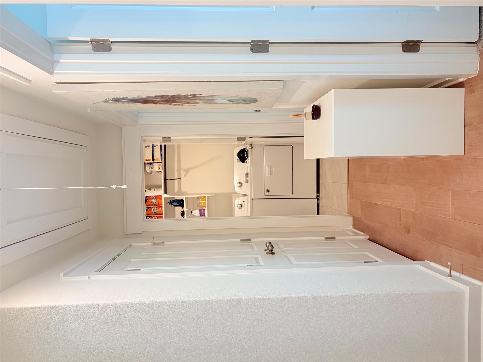 182 Shackleton Dr, Kyle, TX 78640