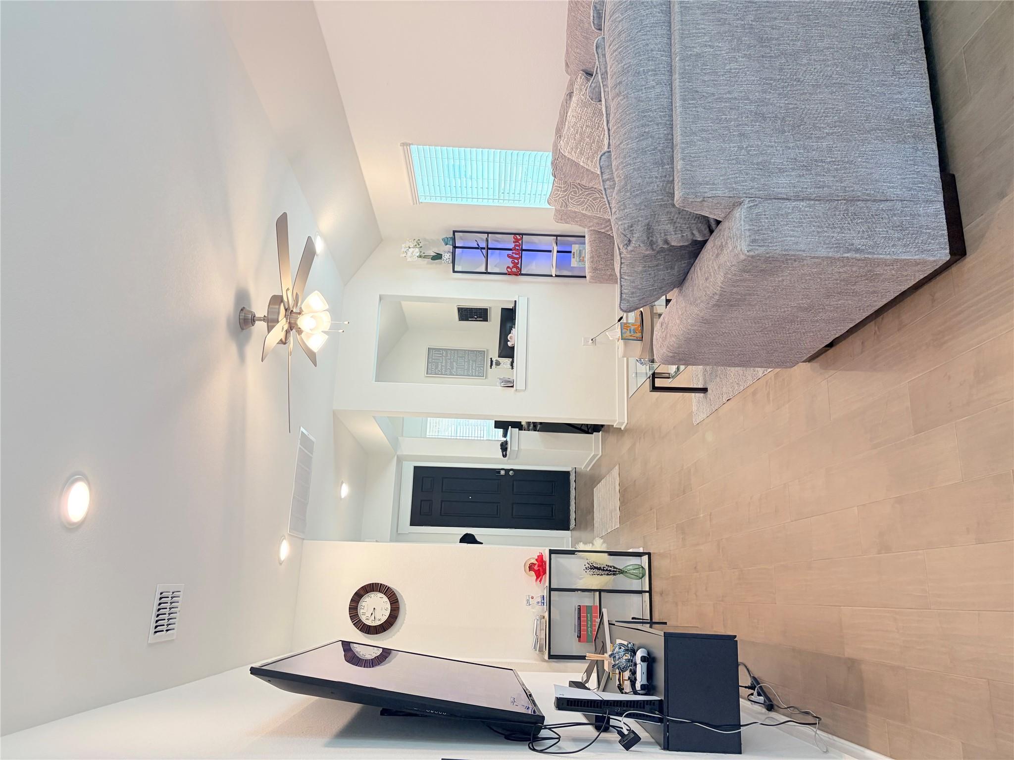 182 Shackleton Dr, Kyle, TX 78640