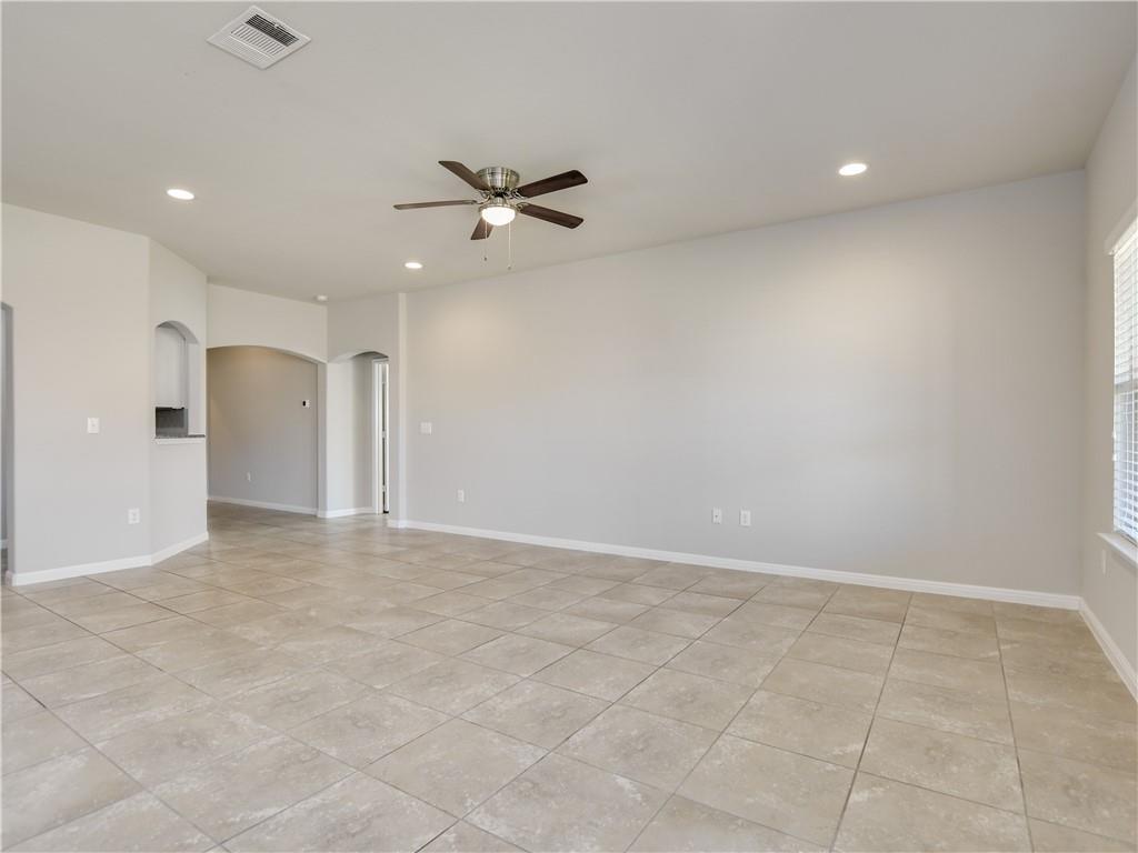 525 Heinatz Flat Ln, Leander, TX 78641