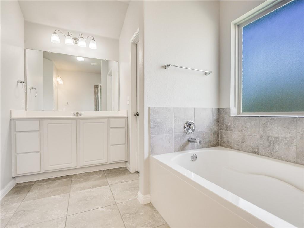 525 Heinatz Flat Ln, Leander, TX 78641